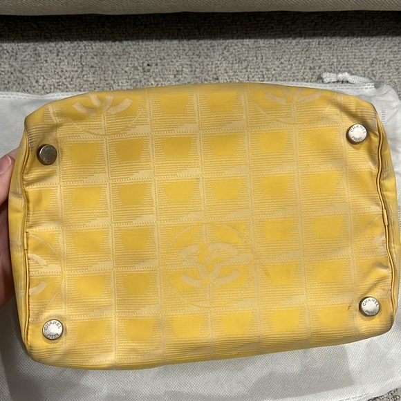 Chanel travel line make up bag - Picture 5 of 7